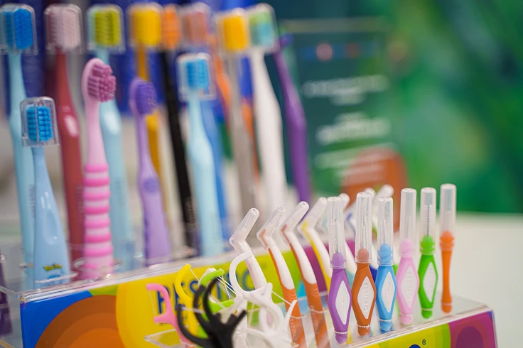 toothpaste-for-braces-pain.jpg