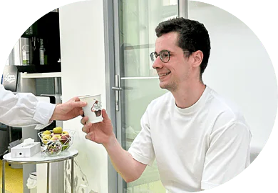 Можно выпить чашечку чая